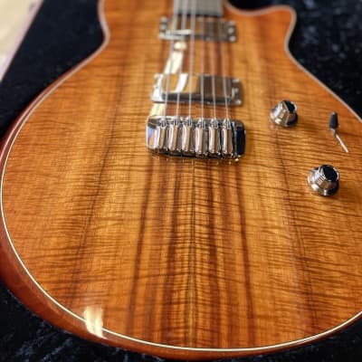 Taylor Solid Body Custom, Koa top – wurst.guitars