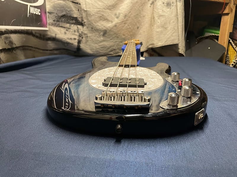 Ernie Ball Music Man StingRay 3 EQ H 34