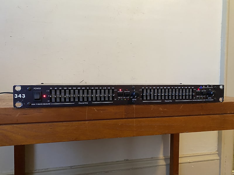 ART 343 30 Band Stereo Graphic Equalizer. XLR / 1/4" / RCA Reverb