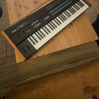 Yamaha DX7 SuperMax - Legendary Synthesizer - Accessories - Excellent Condition / Revised