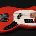 Fender Vintera '60s Mustang Bass - Pau Ferro Fingerboard - Fiesta Red 509