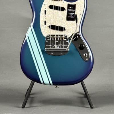 Fender Vintera II ‘70s Competition Mustang 2023 - Competition Burgundy image 7