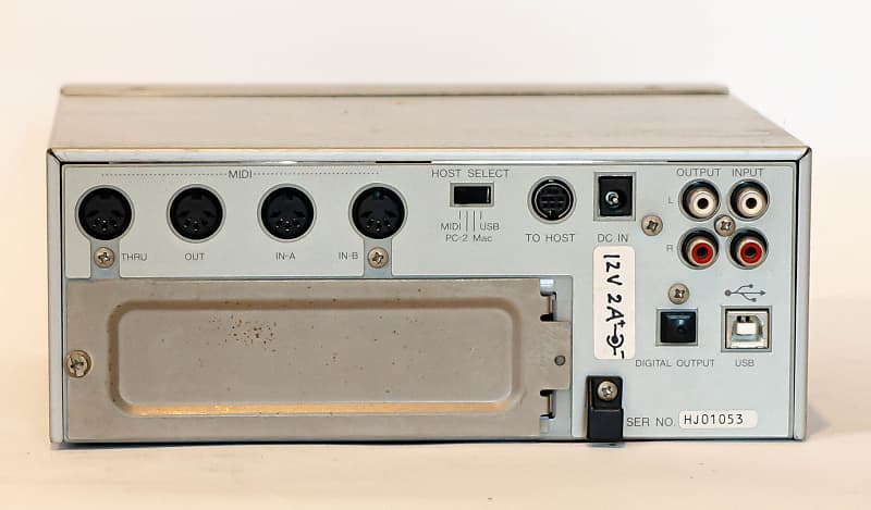 Yamaha MU2000 - the final boss of General MIDI boxes - does