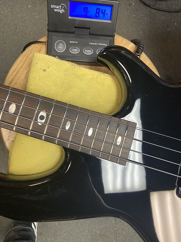 Aria SB- Black'N Gold I Cliff Burton Signature Electric Bass