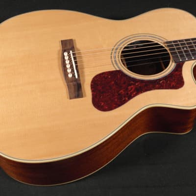 Guild Westerly Collection OM-140CE with Rosewood Fretboard - Natural image 2