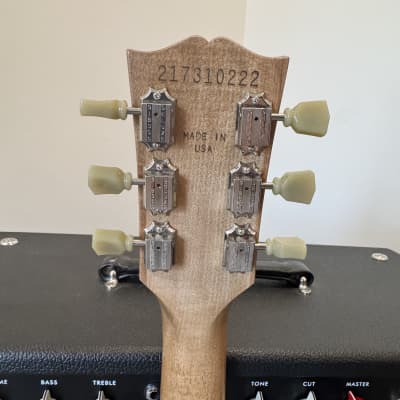 Gibson Les Paul Tribute 2019 - Present - Satin Honeyburst image 8
