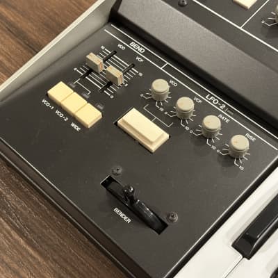 Vintage Roland Jupiter 6 Synthesizer image 9