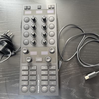 Native Instruments Traktor Kontrol X1 MK3 image 1