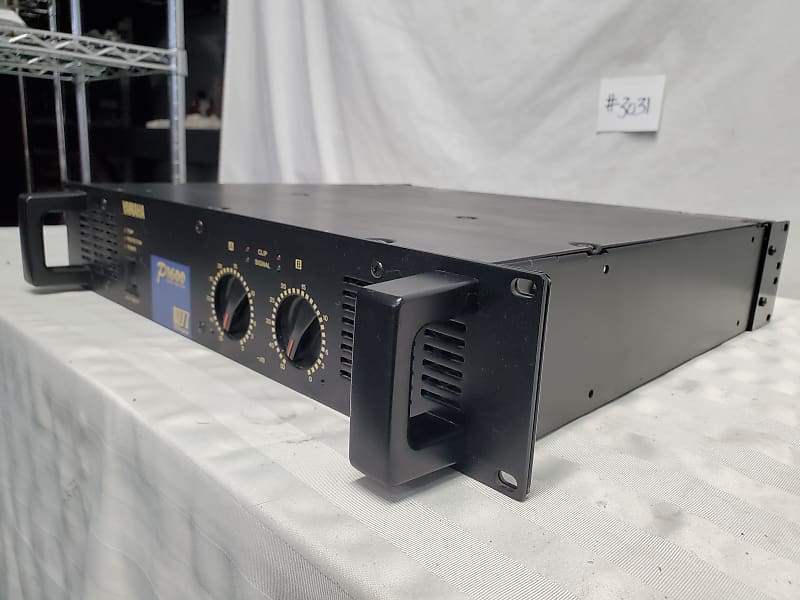 YAMAHA P1600 2 CHANNEL STEREO POWER AMPLIFIER #3031 160 YAMAHA P1600 2 CHANNEL STEREO POWER AMPLIFIER #3031 160