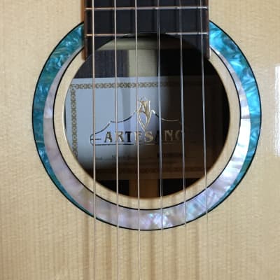 Artesano Nuevo Azul All-Solid Natural Highgloss 4/4 Classic Guitar image 4