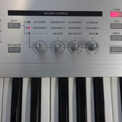 Korg Triton Le 76 Music Workstation | Reverb