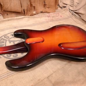 Mosrite V III 1984 Sunburst image 14