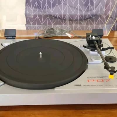 VINTAGE YAMAHA NS SERIES TURNTABLE/RECORD PLAYER/MADE IN JAPAN image 4