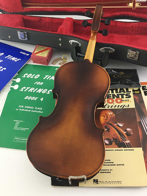 Suzuki LTD Nagoya Japan 1/2 Violin Natural 220 Level