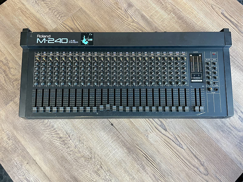 Roland M-240 LINE MIXER