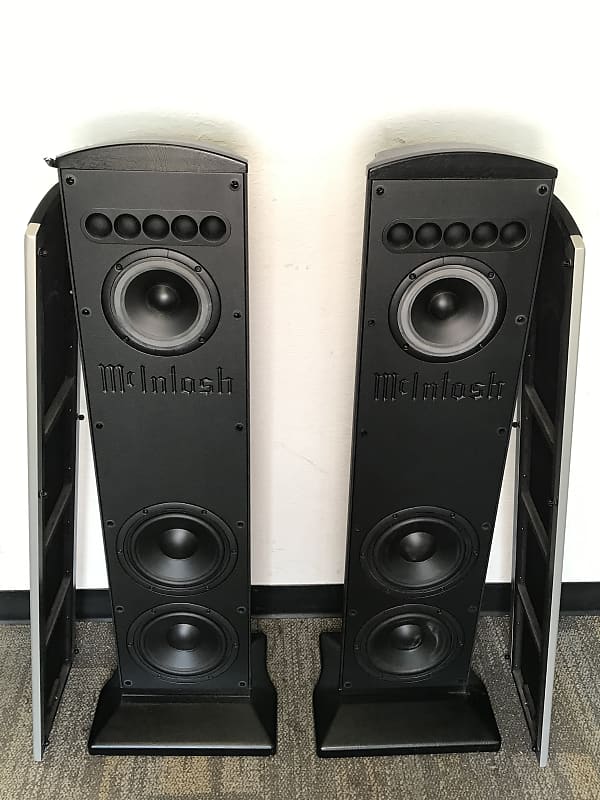 Mcintosh in wall fashion speakers