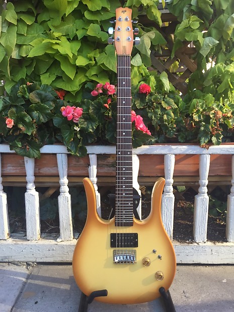 Hondo on sale longhorn guitar