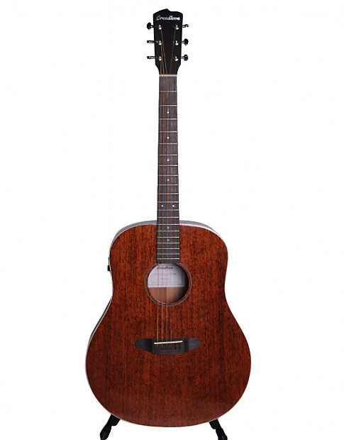 Breedlove Passport Dreadnought Mahogany Guitar. Mint condition