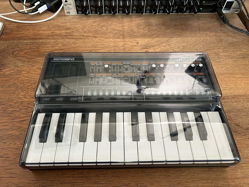 Roland JP-08 Boutique Series Synthesizer Module with K-25m Keyboard |  Reverb Norway