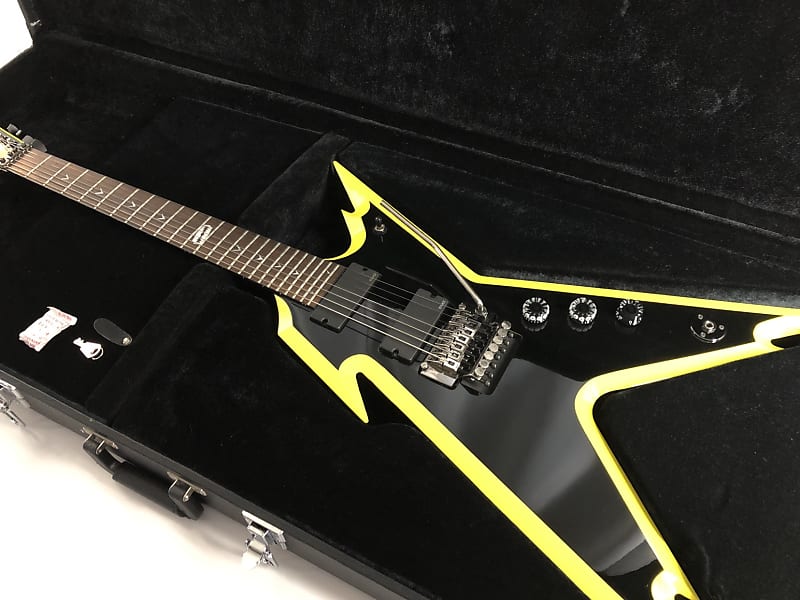 一週間限定！DEAN RAZORBACK 黒/黄色 ハードケース付き DEAN RAZORBACK 黒/黄色 ハードケース付き（エレキギター