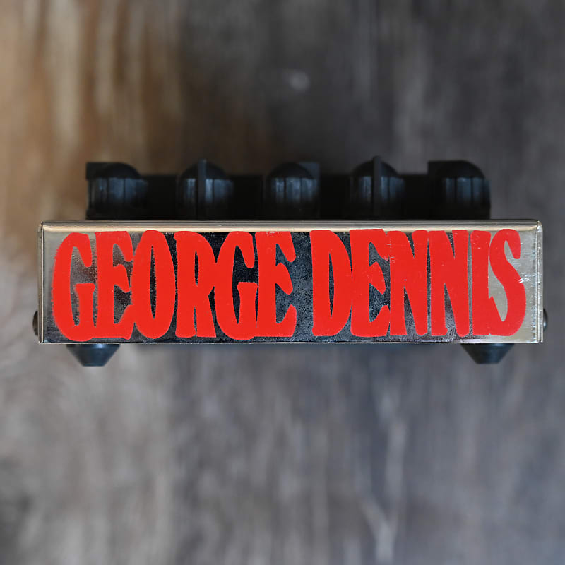 希少 GEORGE DENNIS King Bee Distortion George Dennis King Bee Distortion | Reverb