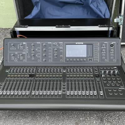Midas M32 Digital Console Live and Studio W/40 Input Channels W/Case #2765 (One) image 3