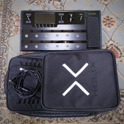 Line 6 Helix Floor 2015 - Present - Black with Carrying Bag