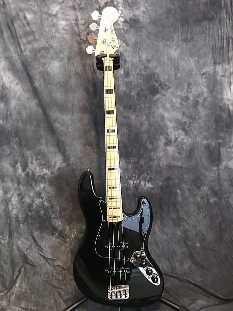 Fender American Deluxe Jazz Bass w/ Maple Fretboard Black 2015 image 1