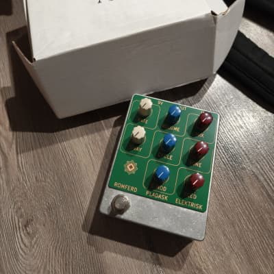 Reverb.com listing, price, conditions, and images for pladask-elektrisk-romferd