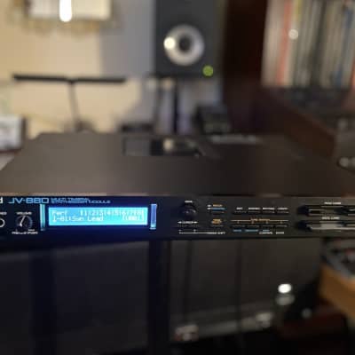 Roland JV-880 w/ New Screen and M-256E Memory Card