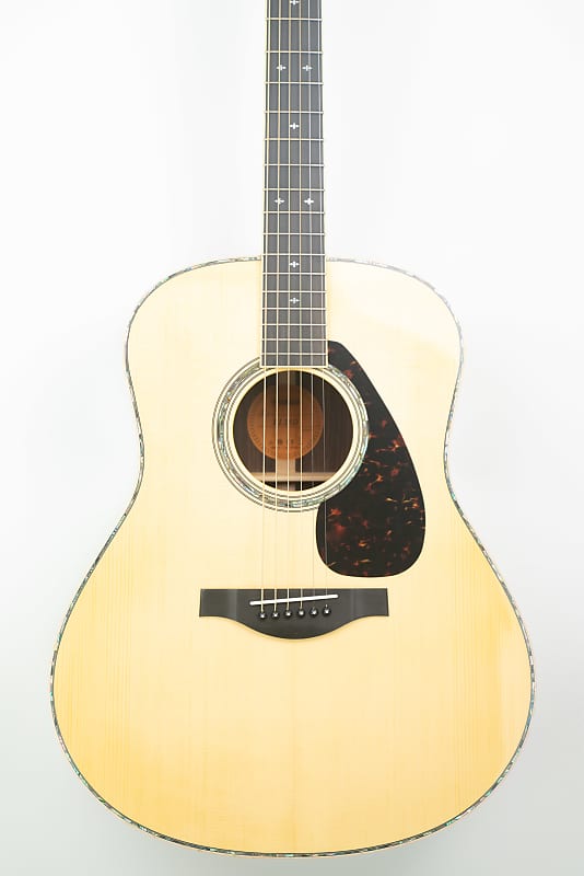 Yamaha LL16D Jumbo Acoustic Guitar Natural | Reverb