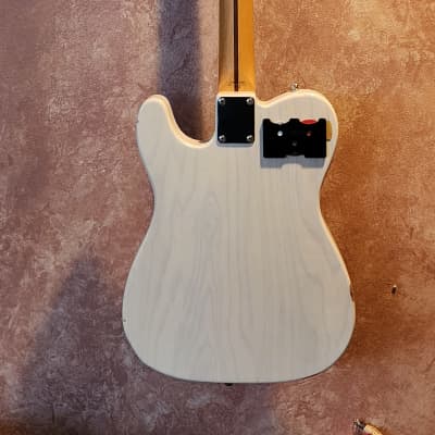 50's Fender Telecaster with Tremolo (2003-2007) - Maple Fingerboard-White Blonde image 6