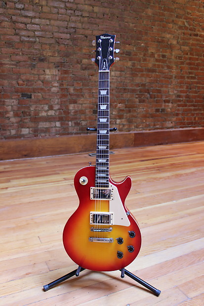 Univox Les Paul Deluxe 1970's Cherry Sunburst | Reverb