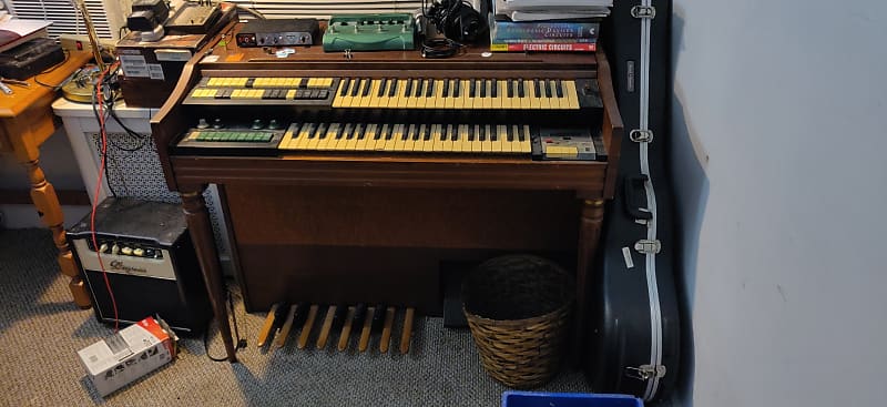 Wurlitzer organ deals with cassette recorder