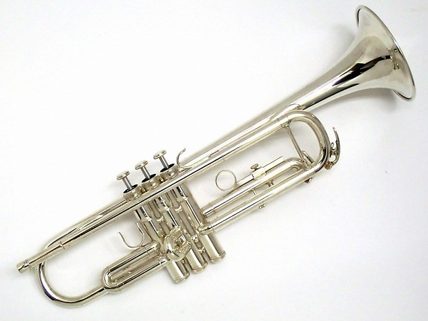 Yamaha YTR-3325S Bb Trumpet | Reverb