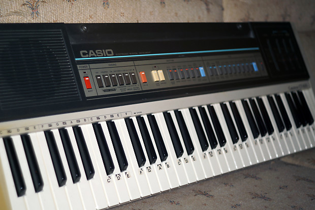 CASIO Casiotone CT-605 キーボード CASIO Casiotone CT-605 キーボード