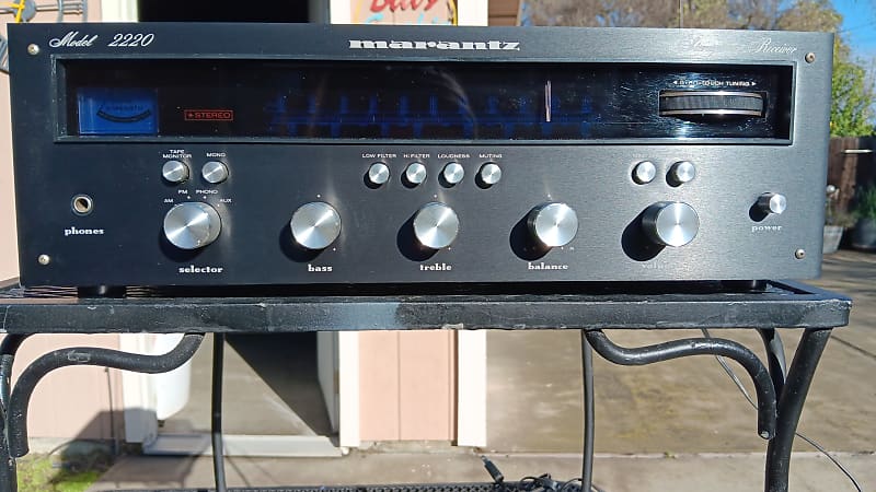 Marantz 2220, Recent Total Recap, a 100 New parts and New Blk, faceplate  			