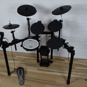 Roland TD-11 V-drum digital drum set kit MINT-used electronic drum