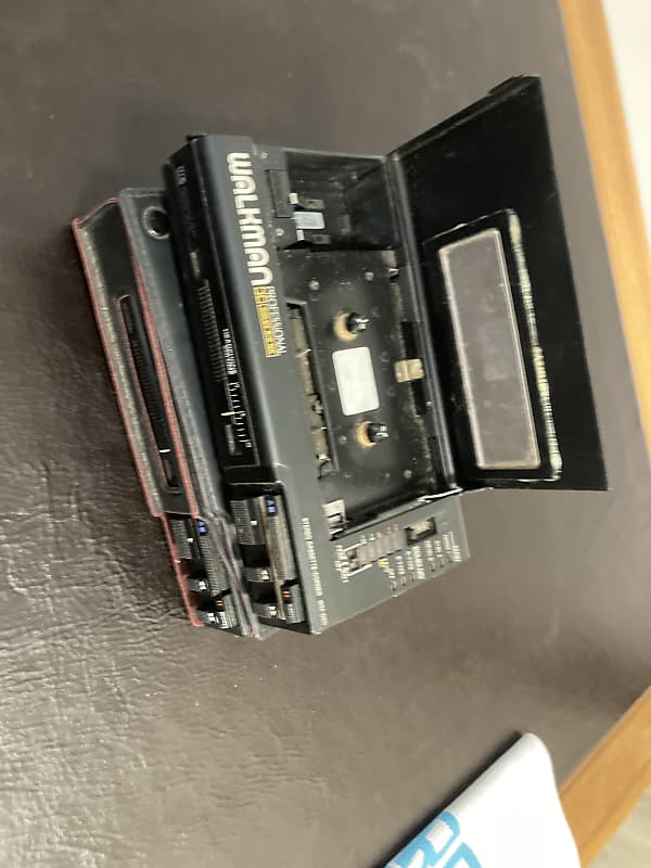 Sony WM-D6C Professional Walkman Portable Stereo Cassette Recorder 