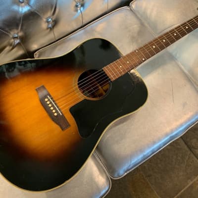 Gibson  J45 Deluxe    with Original Gibson Case 1980 image 12