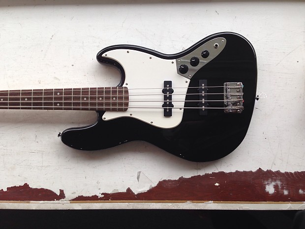 Starcaster j bass discount