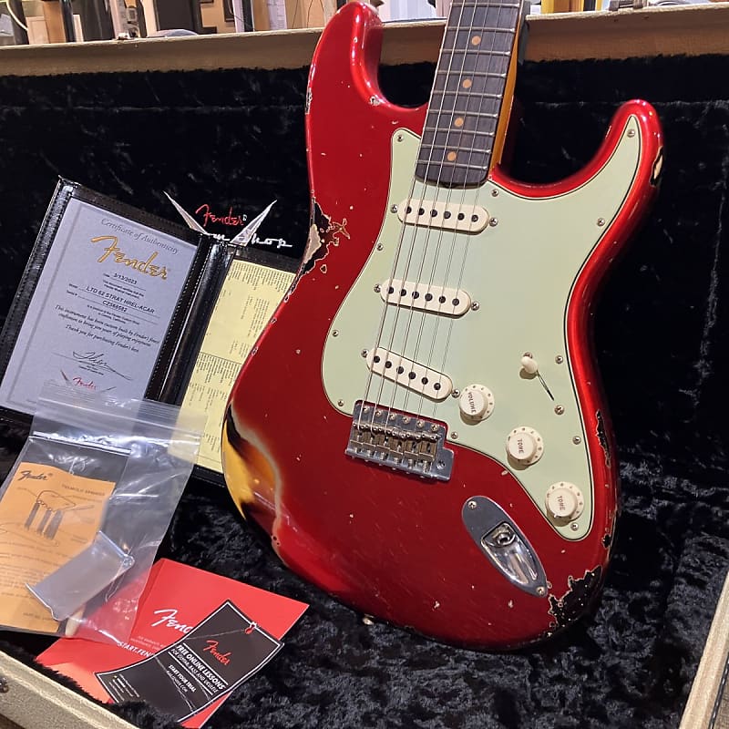 Fender Custom Shop LTD 1962 Stratocaster Heavy Relic Aged Candy Apple Red over 3Tone Sunburst [SN CZ568582] (01/29) image 1