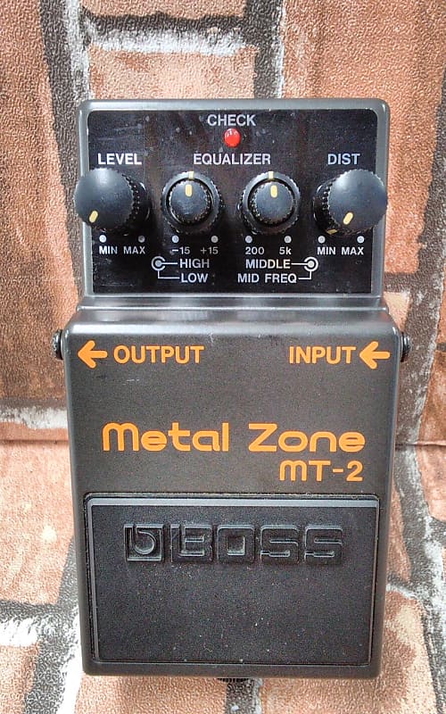 Boss MT-2