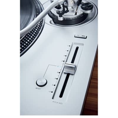 Technics  SL-1200GR Grand Class Direct Drive Turntable System (2022) — Silver — Brand New! image 9