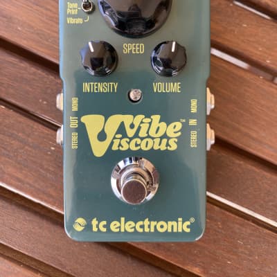 TC Electronic Viscous Vibe Vibrato 2015 - Present - Teal for sale