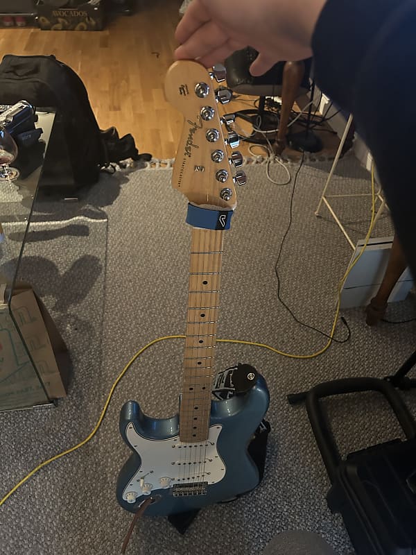 Fender Player　stratocaster　Lefty Player Stratocaster® Left-Handed, Maple Fingerboard, 3-Color