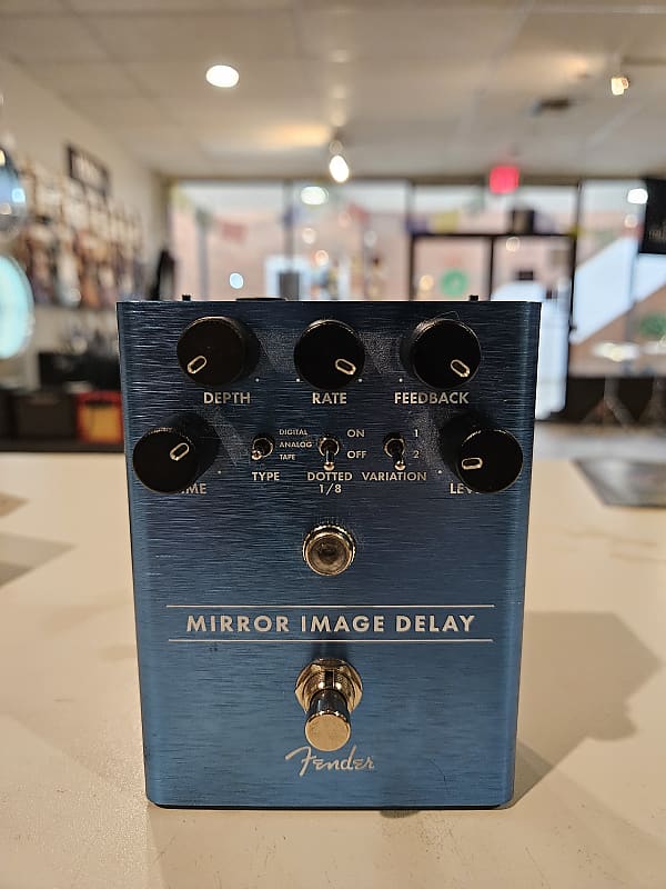 Fender Mirror Image Delay