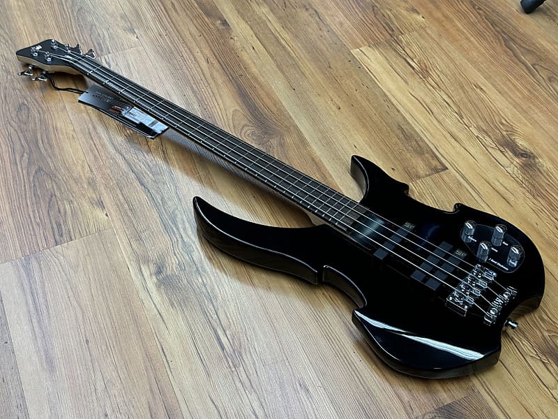 Warwick RockBass Vampyre ベース Warwick Vampyre Bass | zZounds