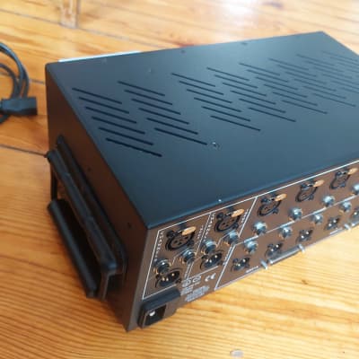 Rupert Neve Designs R6 6-Slot Powered 500 Series Frame 2010s - White image 3