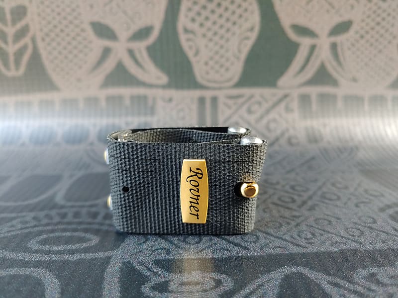 【Ifuvuv】【中古】 Rovner VERSA V-3MLT Rovner Versa Ligature for Bb Clarinet | Reverb